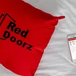 RedDoorz near RS Cikini Jakarta