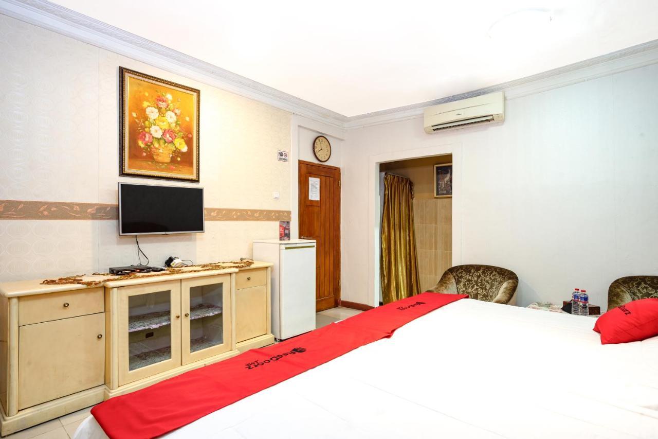 Reddoorz Near Rs Cikini 2*